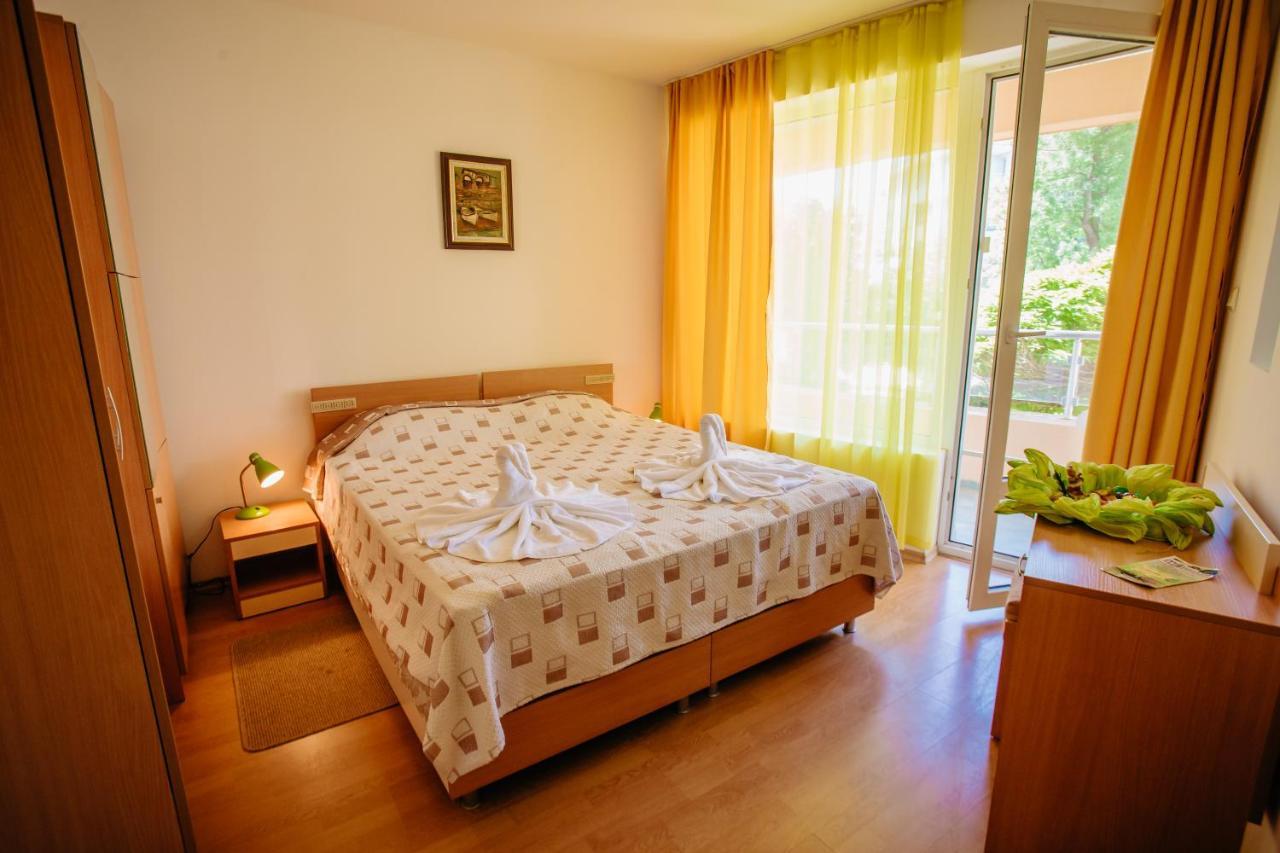 Mng Holiday Yassen Apartments Sunny Beach Esterno foto