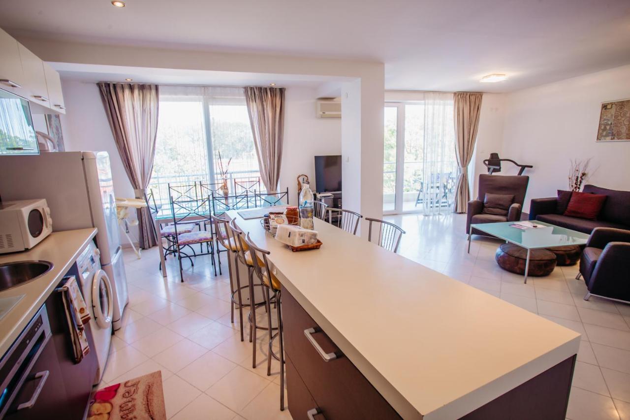 Mng Holiday Yassen Apartments Sunny Beach Esterno foto