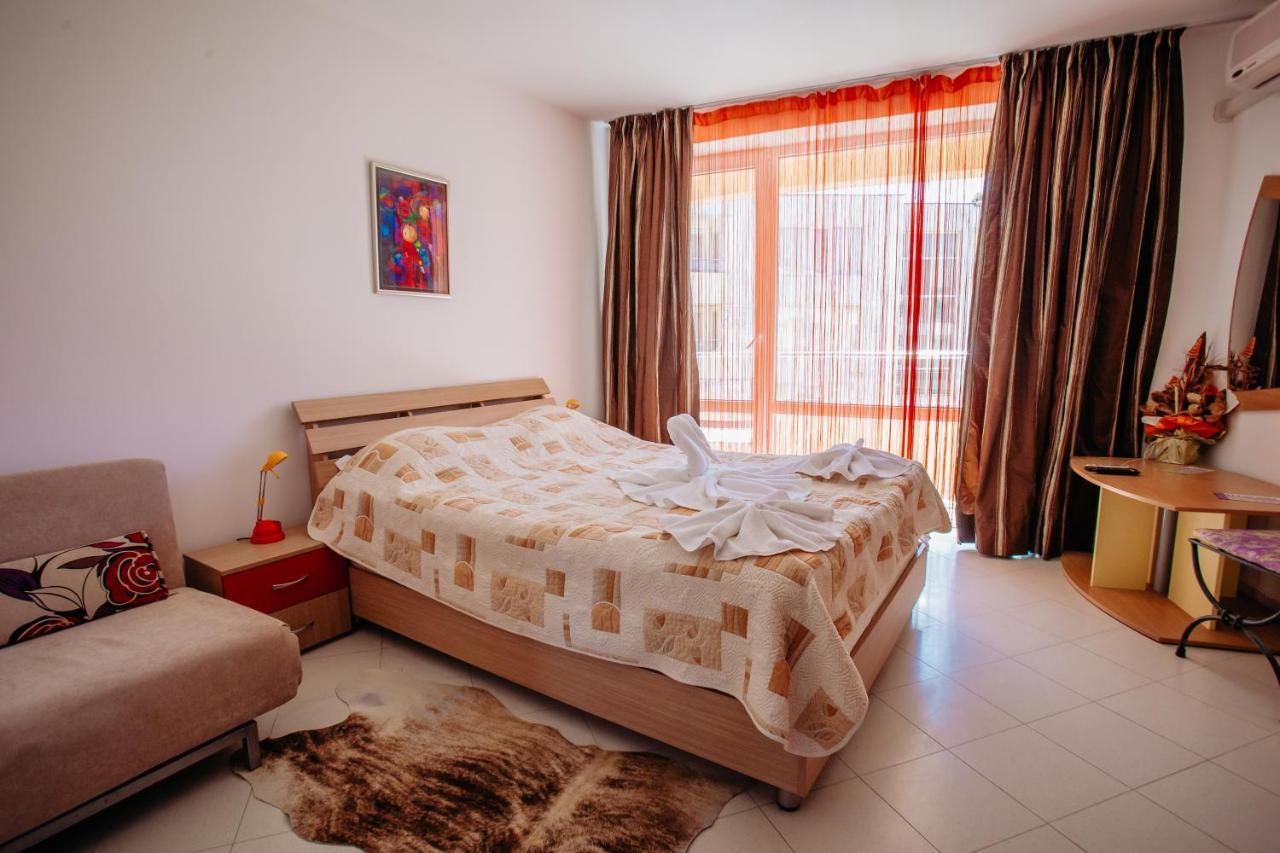 Mng Holiday Yassen Apartments Sunny Beach Esterno foto