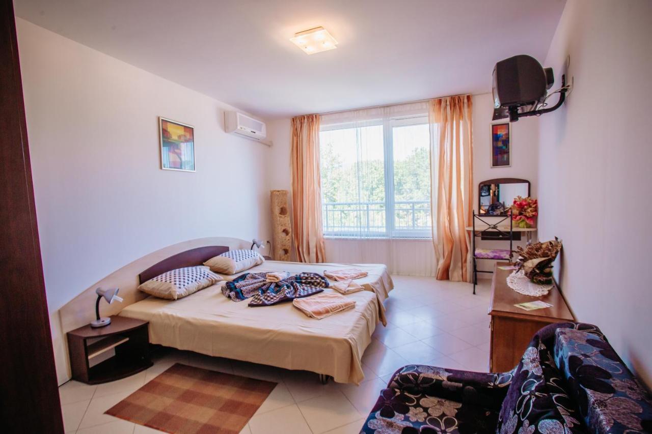 Mng Holiday Yassen Apartments Sunny Beach Esterno foto