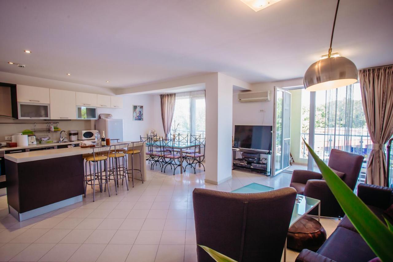 Mng Holiday Yassen Apartments Sunny Beach Esterno foto