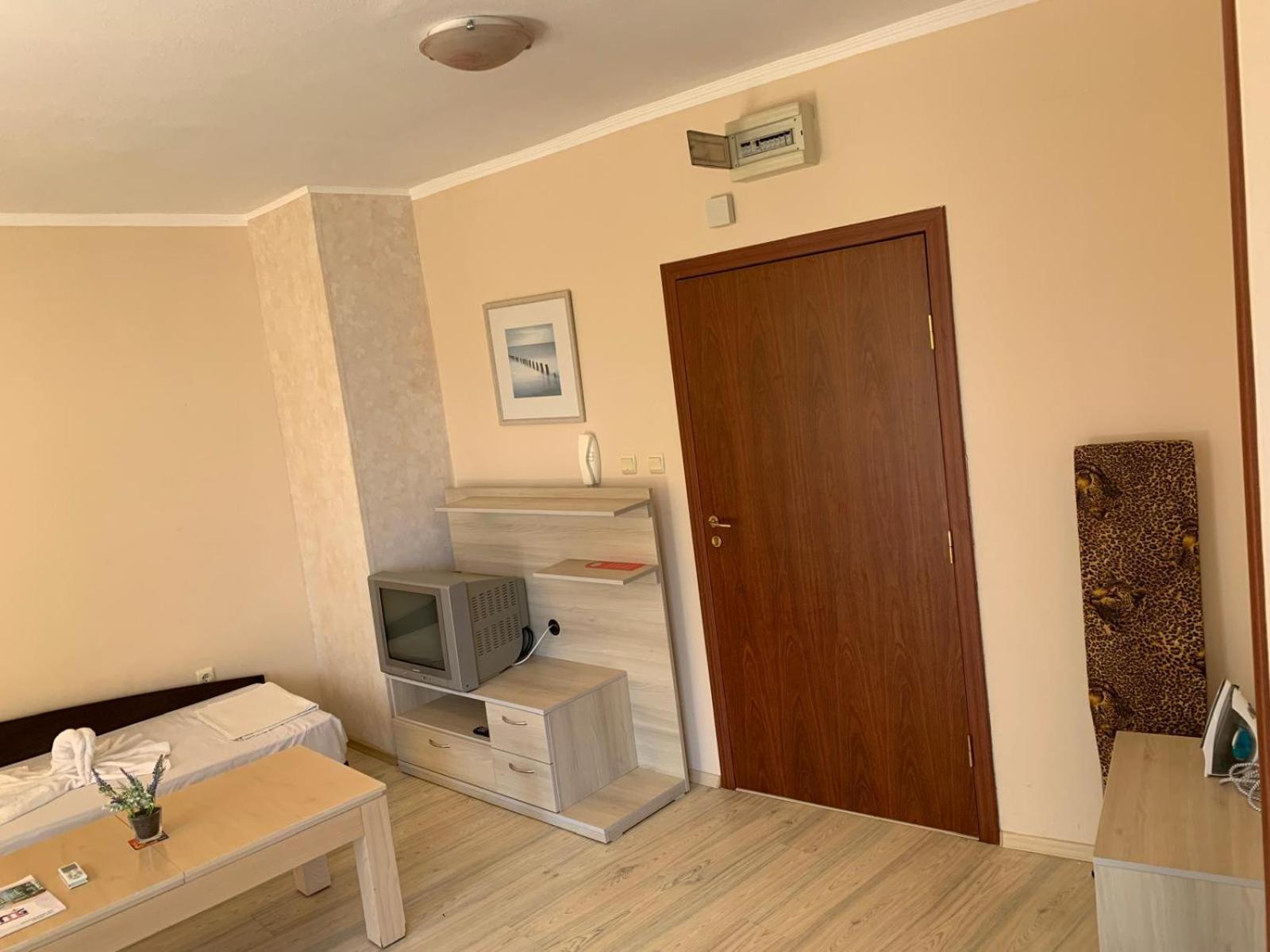 Mng Holiday Yassen Apartments Sunny Beach Esterno foto