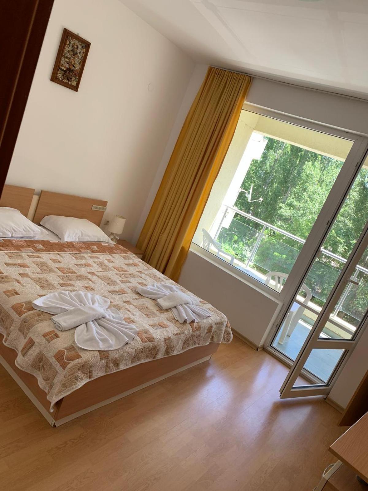 Mng Holiday Yassen Apartments Sunny Beach Esterno foto